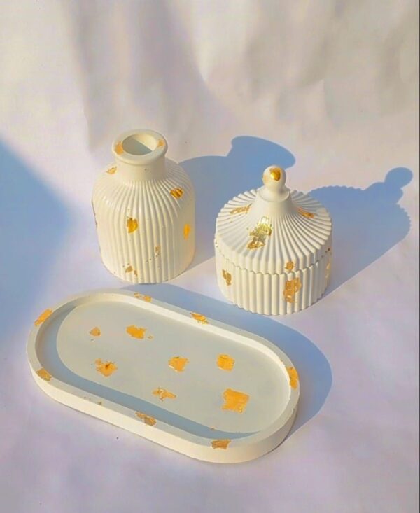 Bundle of 3 Oval Tray+ Jar +Vase - Image 2